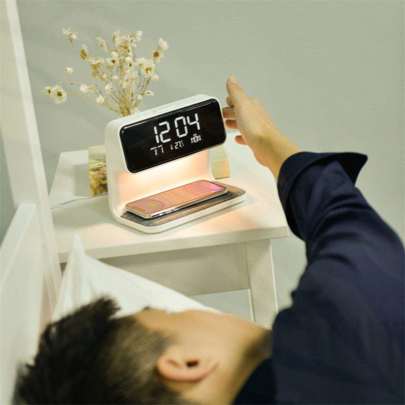 Creative 3 In 1 Bedside Lamp Wireless Charging LCD Screen Alarm Clock Wireless Phone Charger